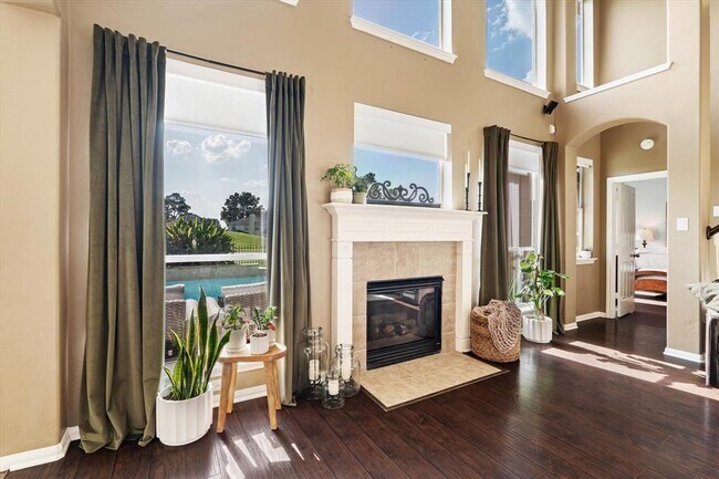 Building Photo - 8719 Silver Lure Dr
