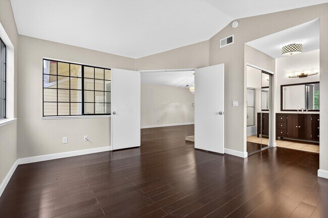 Building Photo - 1202 Devonwood