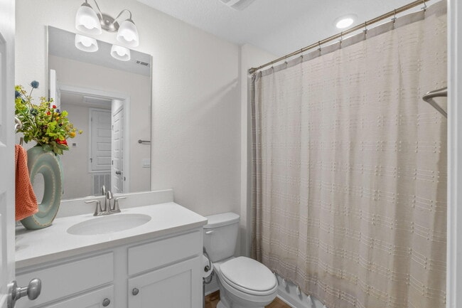 Building Photo - 4 Redbird Lp