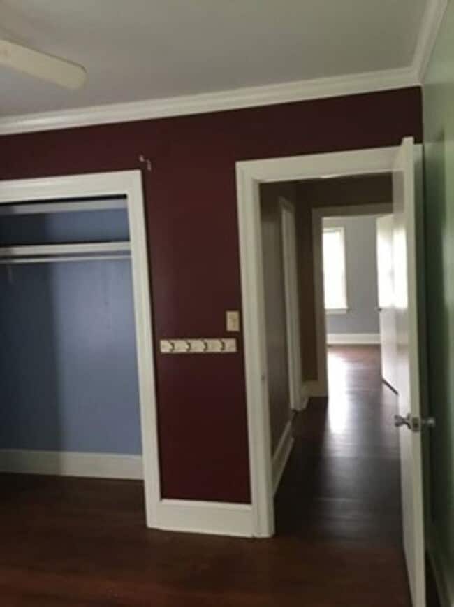Building Photo - 3 Bed 1 Bath House in Washington