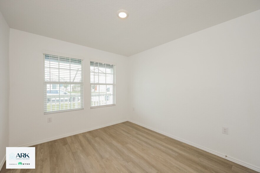 Building Photo - 11915 Cink Dr
