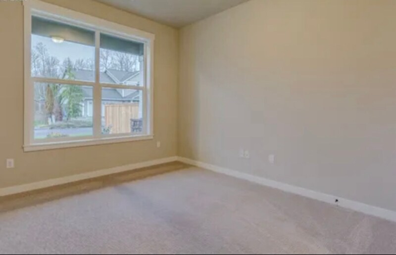 Building Photo - 1521 NE 15th Cir