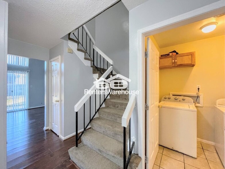 Building Photo - 5775 Albright Dr