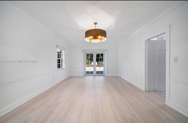 Building Photo - 1457 Certosa Ave