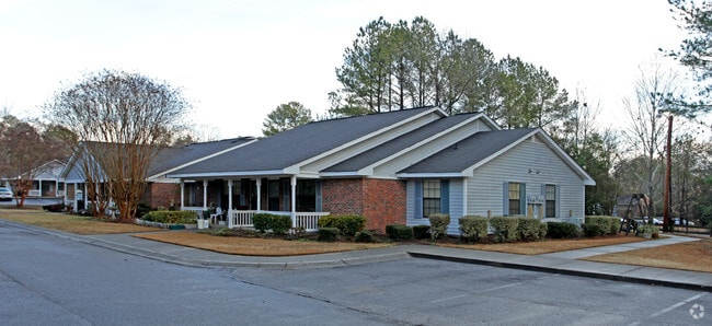 Primary Photo - Canterbury Apartments