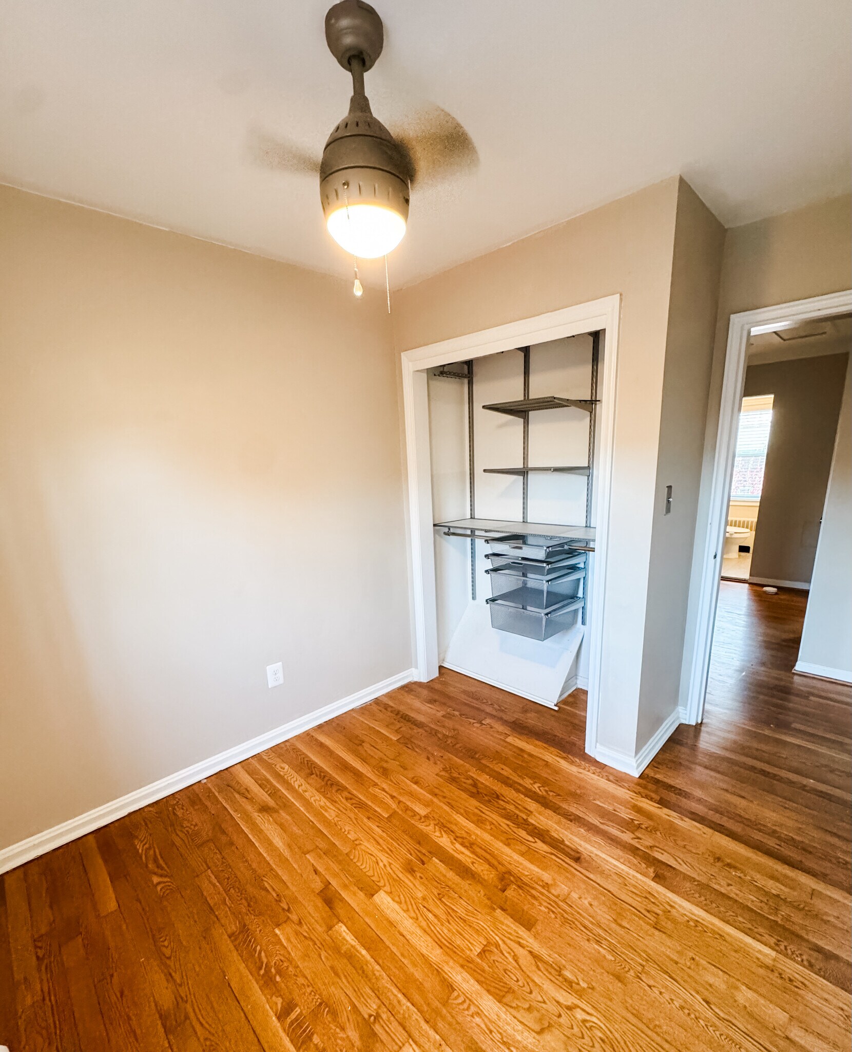 Building Photo - 2963 Sycamore St