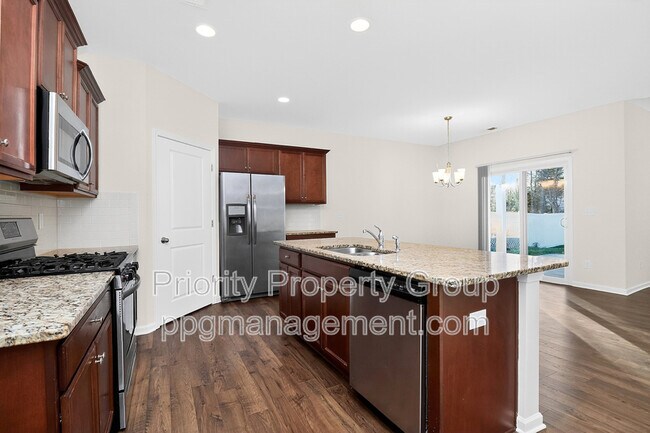 Building Photo - 2212 Apple Glen Ln