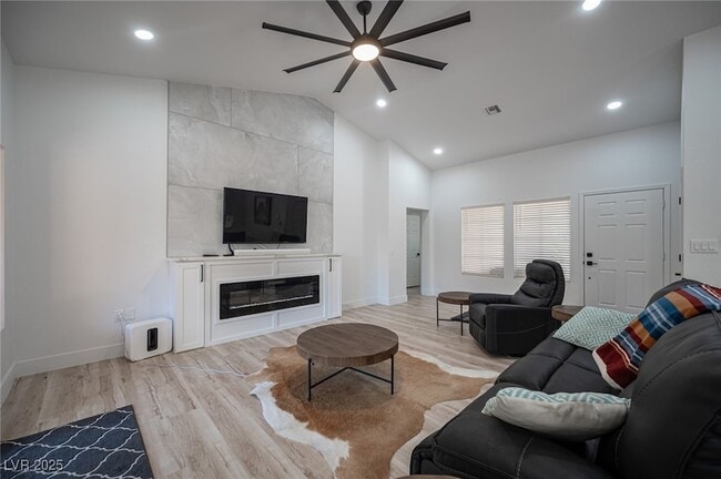 Building Photo - 9053 Firebird Dr