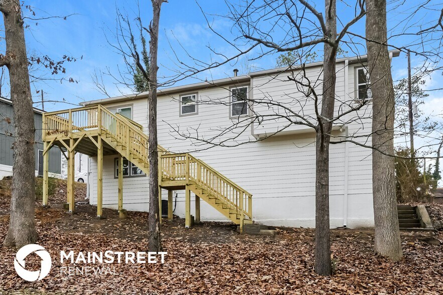 Building Photo - 2488 Carol Cir