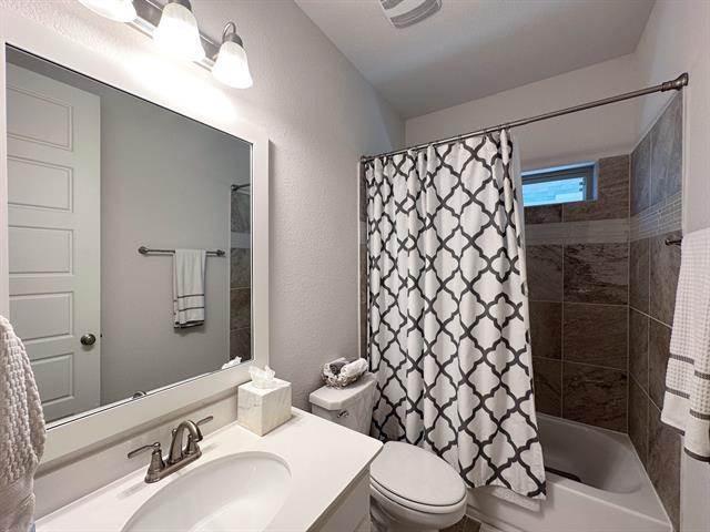 Building Photo - 8721 Paradise Dr