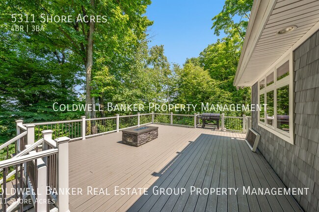 Building Photo - 5311 Shore Acres