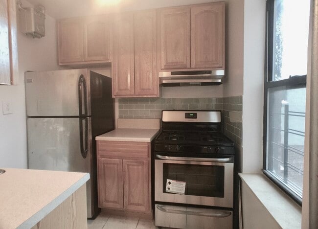Floorplan - 183 Pinehurst Avenue