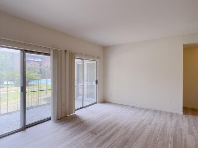 Building Photo - 6500 Harbor Town Dr