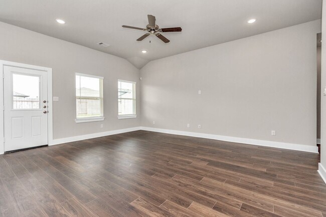 Building Photo - Welcome to the Drake – Where Comfort Meets...