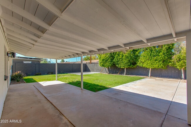 Building Photo - 1812 S Shafer Dr