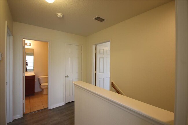 Building Photo - 28994 San Bernard River Loop