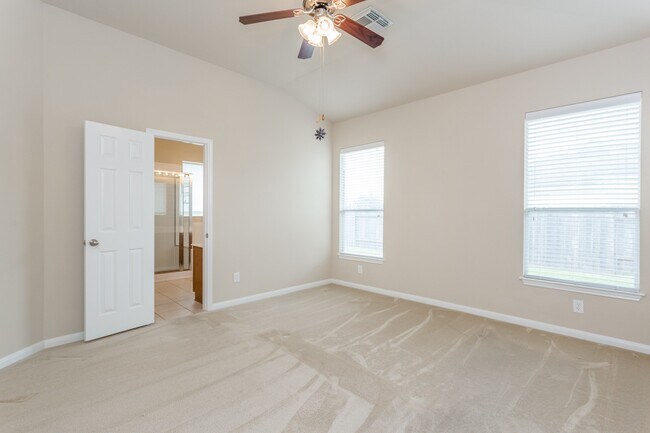 Building Photo - 14714 Salamanca Ct