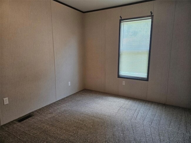 Building Photo - 112 Bosque