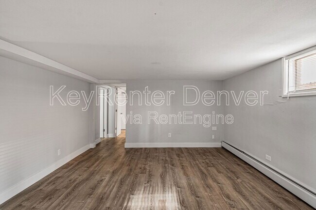 Building Photo - 1532 Perry St