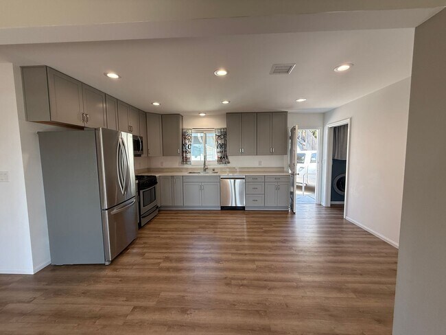 Building Photo - Fully Renovated Home with Stunning Farm Views in Old Town Camarillo