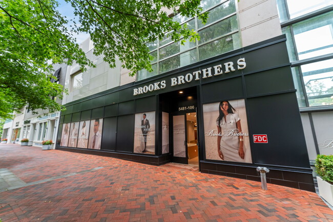 Brooks Brothers is just a short walk from the condo! - 4515 Willard Ave