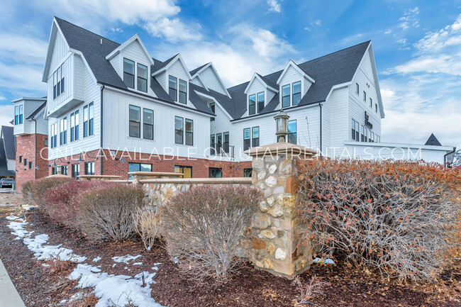 Building Photo - 768 S 1600 W