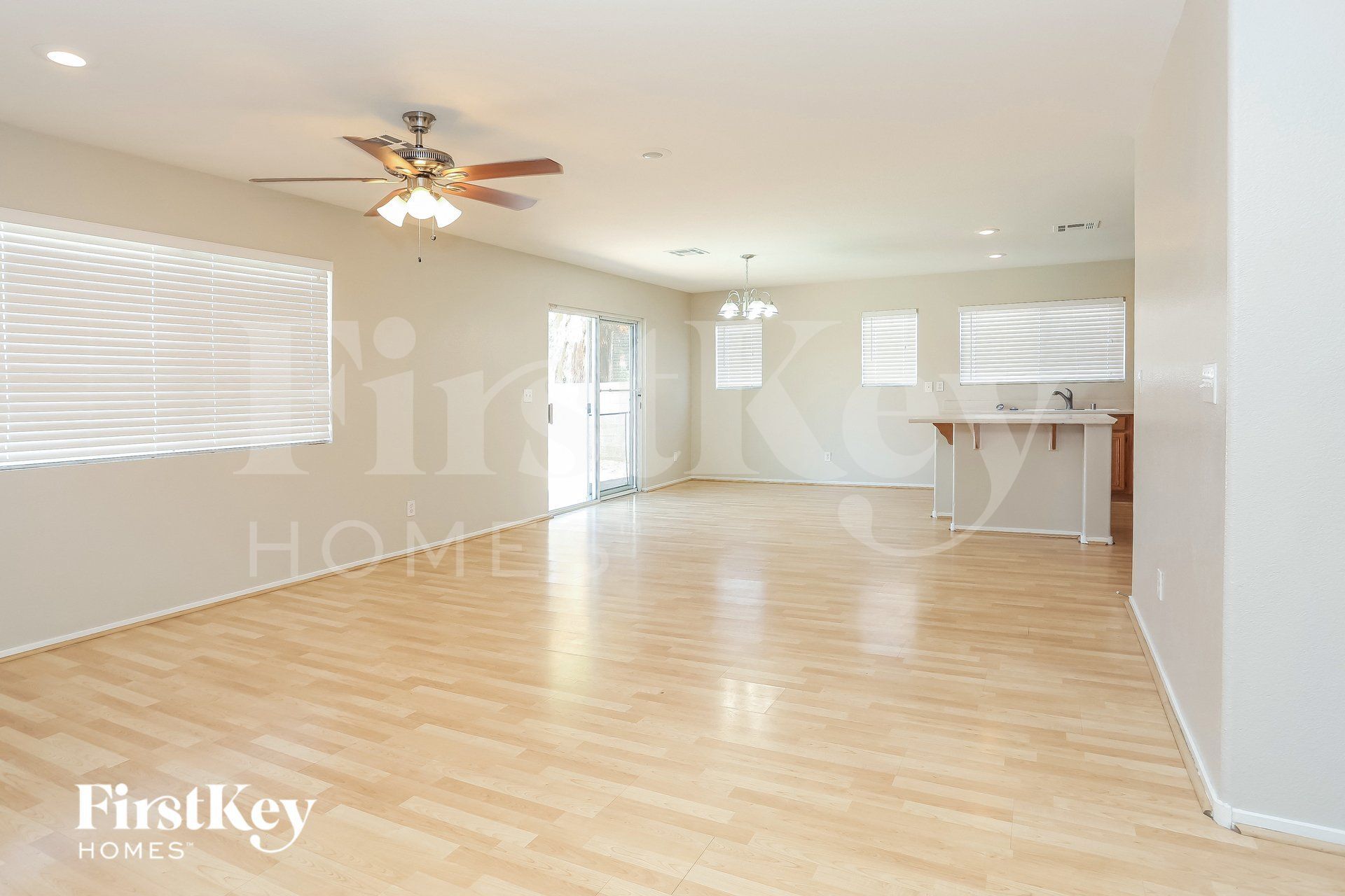 Building Photo - 718 Azure Banks Ave