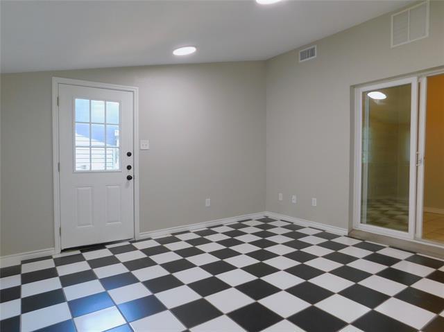 Building Photo - 897 John George Ln