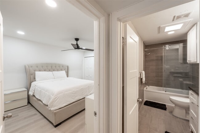 Building Photo - 2601 Marilee Ln