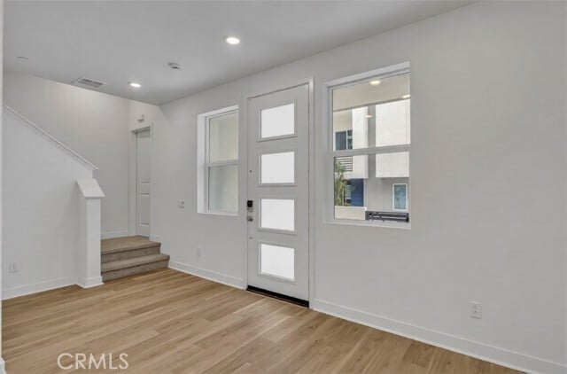 Building Photo - 260 Sash