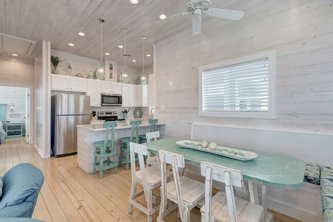 Building Photo - 1624 Eleventh St