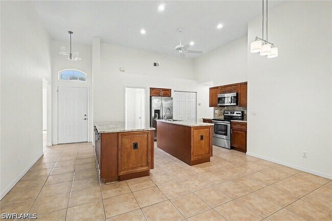 Building Photo - 6643 Craven Hill Way