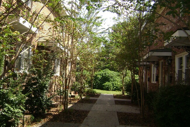 Building Photo - 1059-1061 Bexley St