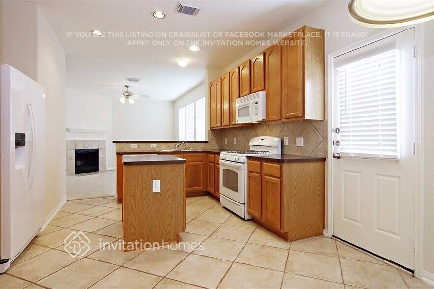 Building Photo - 24514 Kestrel View