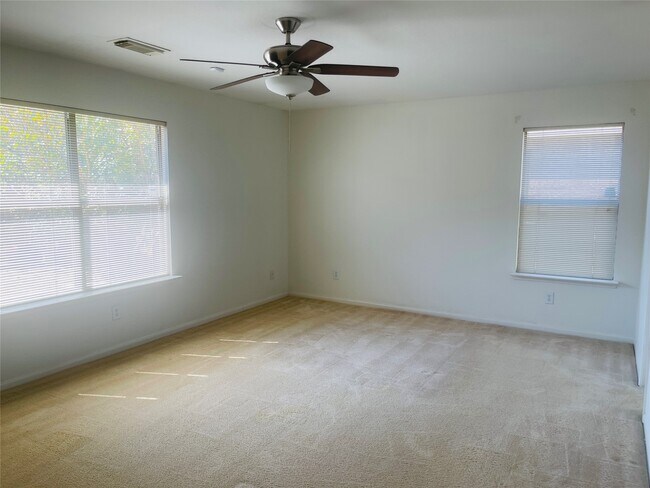 Building Photo - 15303 Kellerwood Dr