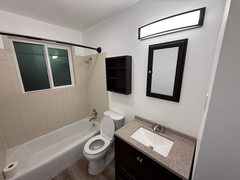 Building Photo - 406 N Morrison Rd