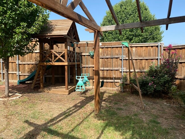 Building Photo - 5068 N Colony Blvd