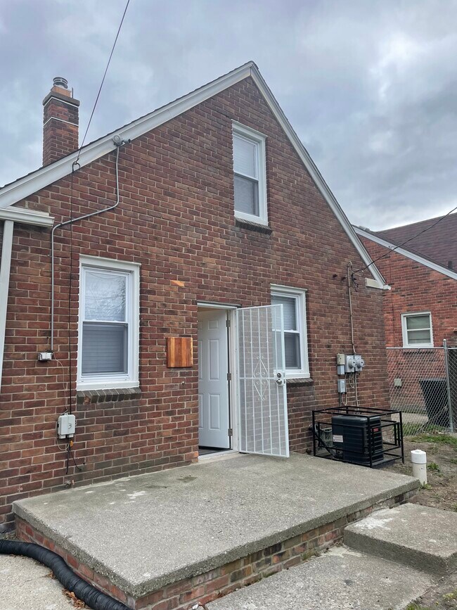 Building Photo - 21817 McCormick St
