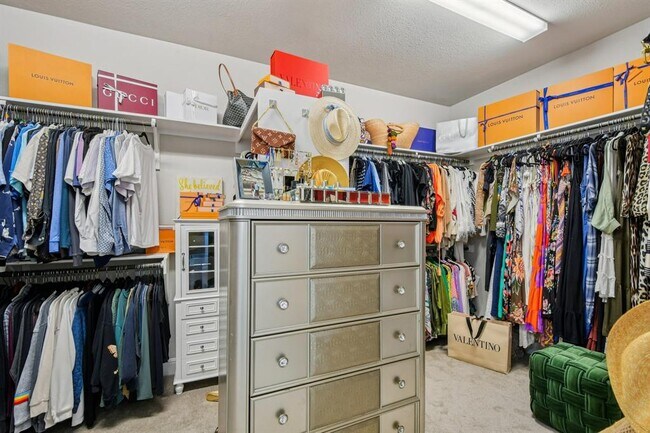 Building Photo - 124 S Sage Hollow