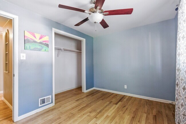 Building Photo - 2875 Fenton St