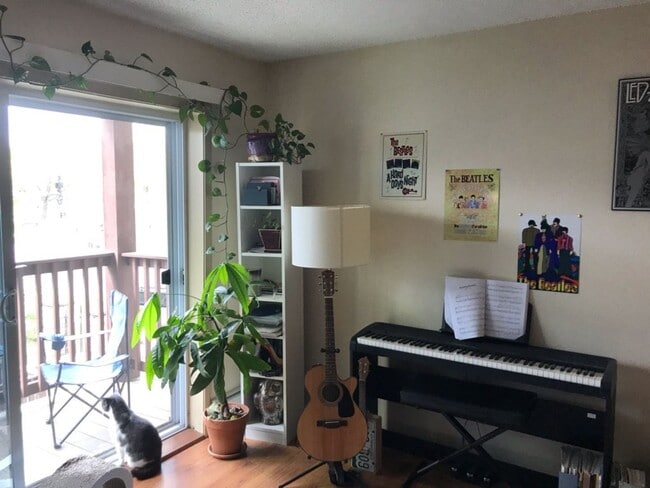 Interior Photo - 1501