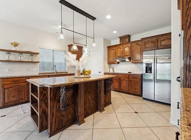 Building Photo - Beautiful 4BR / 3.5BA Home with Garage, Patio & Premium Features