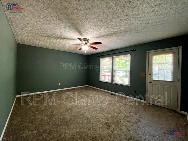 Building Photo - 767 Lindenhaven Rd