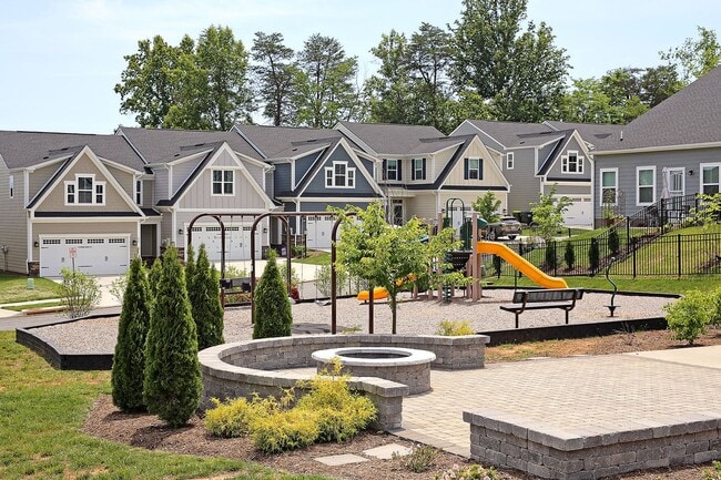 Building Photo - Berkmar Overlook Home with 2-Car Garage & ...