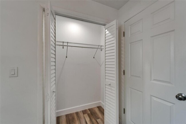 Building Photo - 2552 Bramblewood Dr W