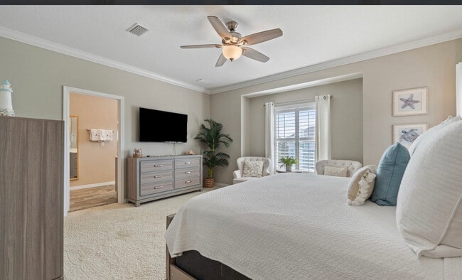 Building Photo - 6598 Carlinga Dr