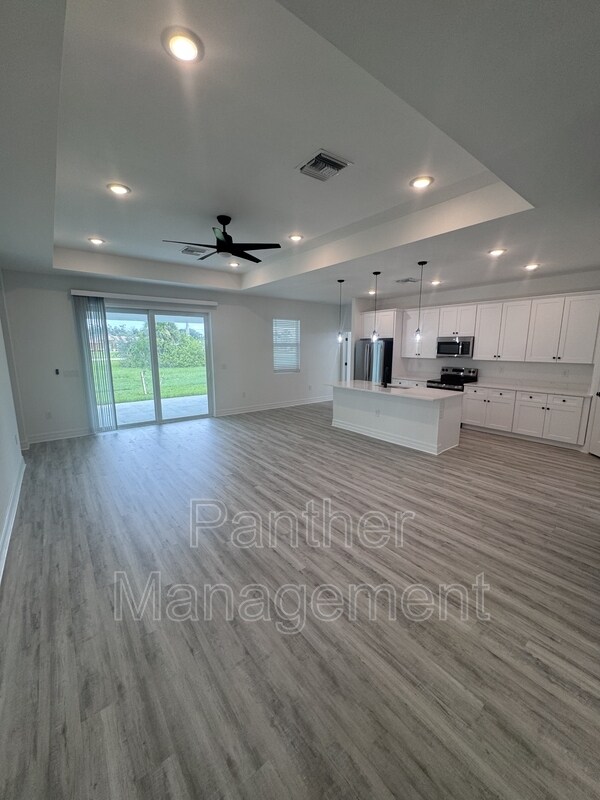Building Photo - 1724 NW 24th Ave