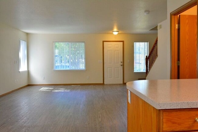 Building Photo - 20546 SW Lavender Ave