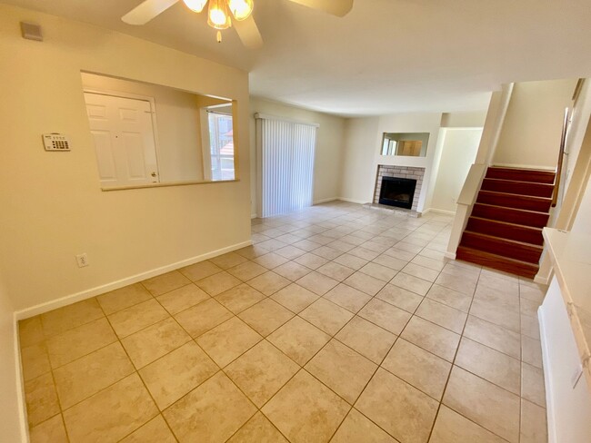 Building Photo - MOVE IN SPECIAL! 50% OFF FEBRUARY RENT! 2 ...