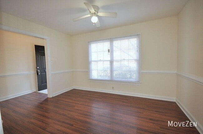 Building Photo - 2841 Tully Square